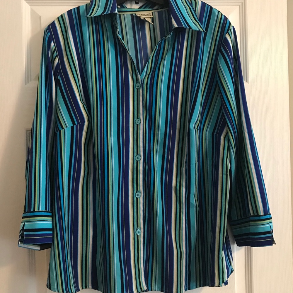 Kim Roger’s Plus Size Button Down Blouse